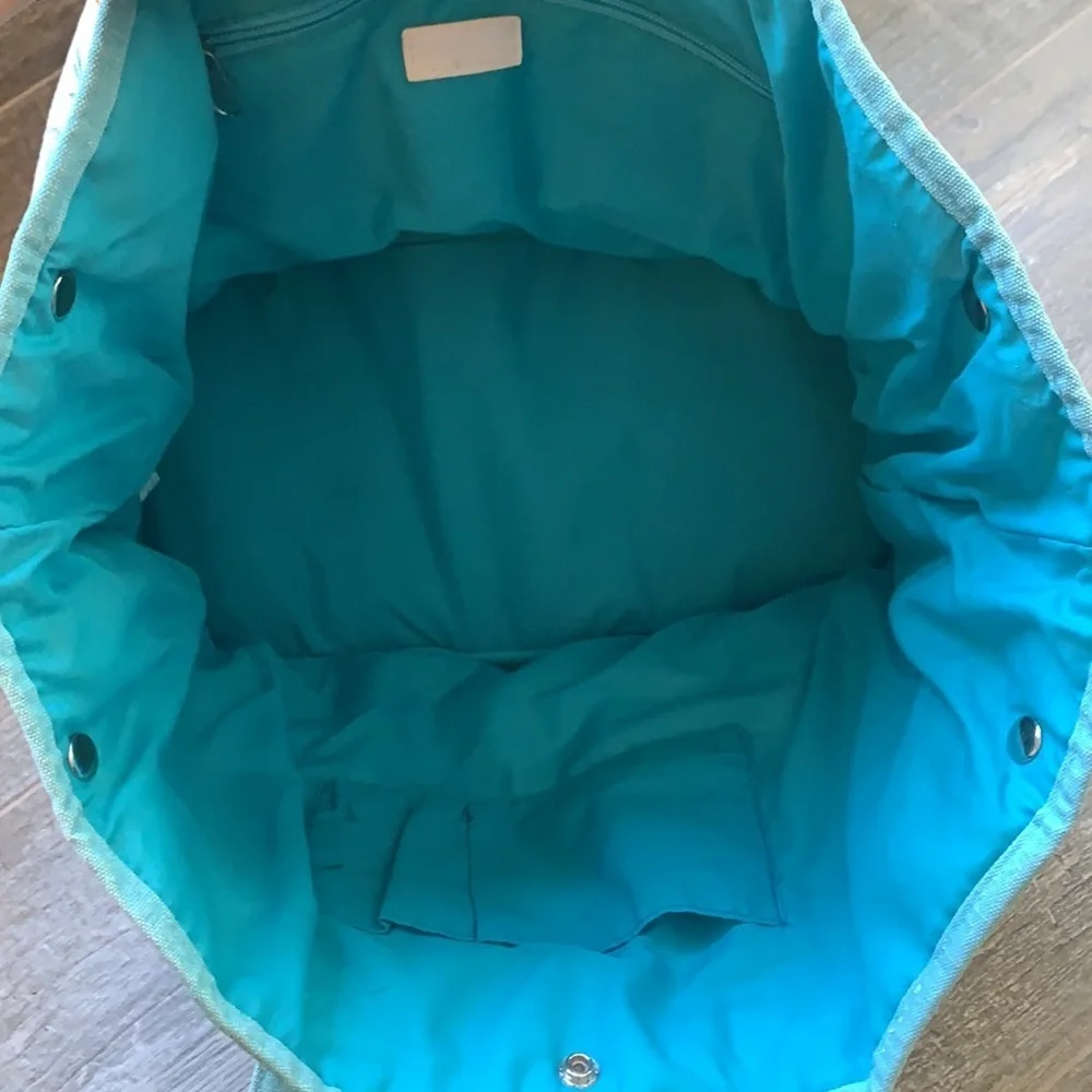 DSW Tote - Picture 4 of 5